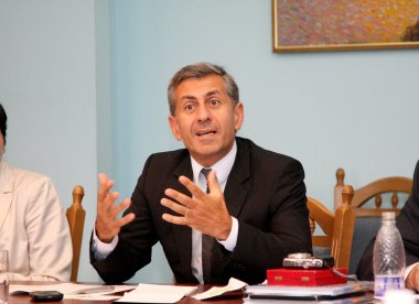 Odessa, Ukrayna - 30 Haziran 2010: Fransız Heyeti Başkan ve