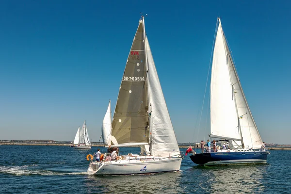 Odessa, Ukraine - May 28, 2011: Sailing yacht out in the coastal — Stock Photo, Image