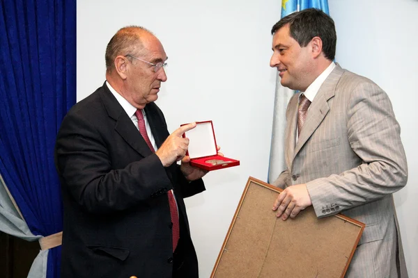 Odessa, Ukraine - June 30, 2010: The French delegation mayor and — Stock Photo, Image