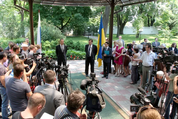 Odessa, Ucrania - 4 de junio de 2011: Ministro de Asuntos Exteriores de t —  Fotos de Stock