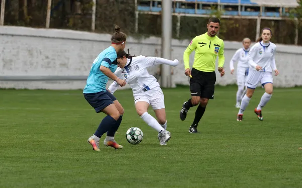 Odessa Ukraine December 2021 スタジアムの芝生のフィールドでの女子サッカー 女子サッカー選手権ホワイト Fcチェルノモレ オデッサ ユノスト チェルニゴフ — ストック写真