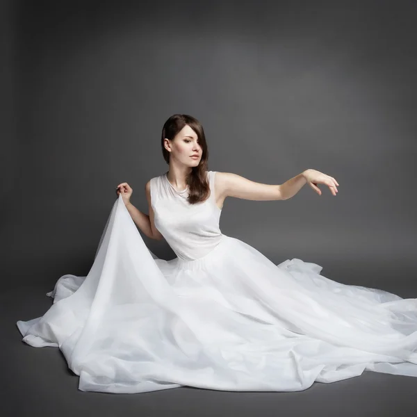 Romantic beautiful woman wearing white dress — Stock Photo, Image