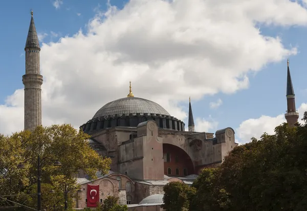圣索非亚大教堂的视图在伊斯坦布尔索非亚 — 图库照片