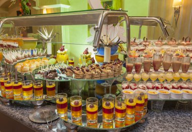 tatlı büfesi otel