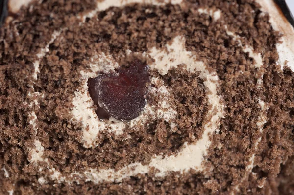 Chocolate sponge roll dessert — Stock Photo, Image