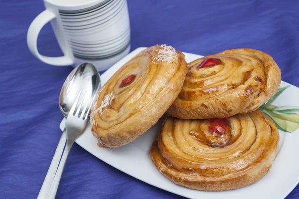 Pâtisserie danoise sur une assiette — Photo