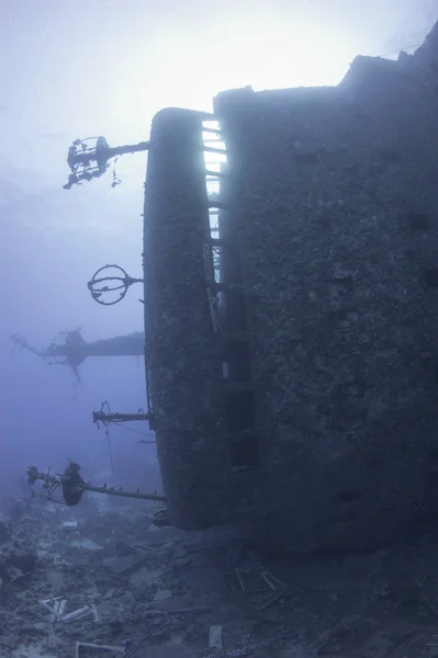 Puente de un naufragio submarino —  Fotos de Stock