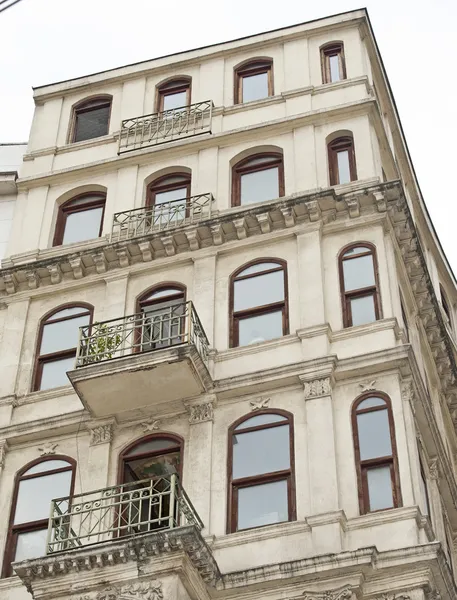 Exterior wall of an apartment building — Stock Photo, Image