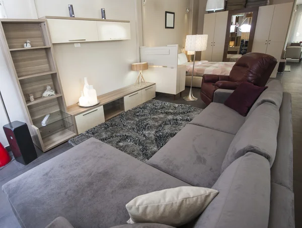 Lounge-Möbel im Showroom — Stockfoto