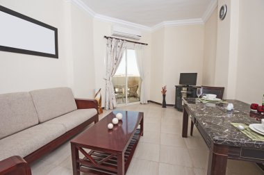 Oturma odasında bir daire iç