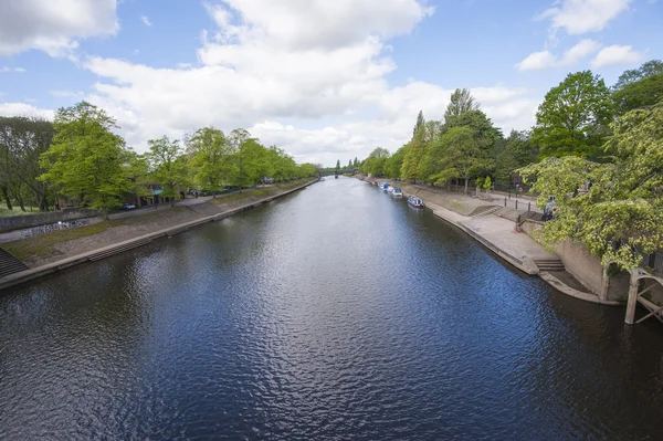 View down a large river in england — Stock Photo, Image