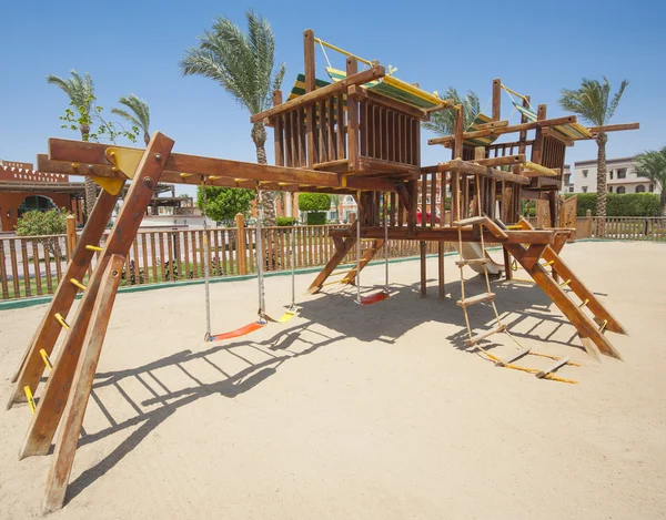 Childrens climbing frame in park — Stock Photo, Image