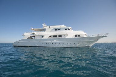 Denizde özel motor yat