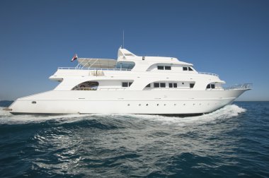 Denizde özel motor yat