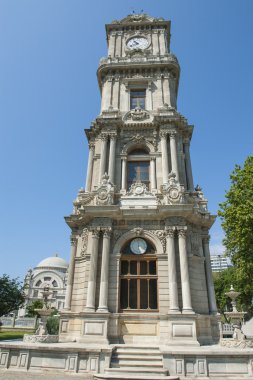 süslü Osmanlı Saat Kulesi istanbul'da