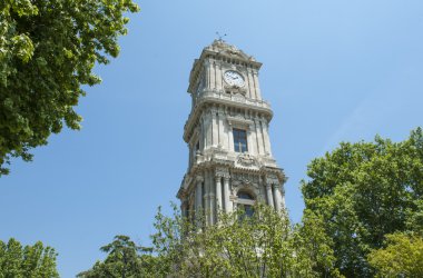 süslü Osmanlı Saat Kulesi istanbul'da