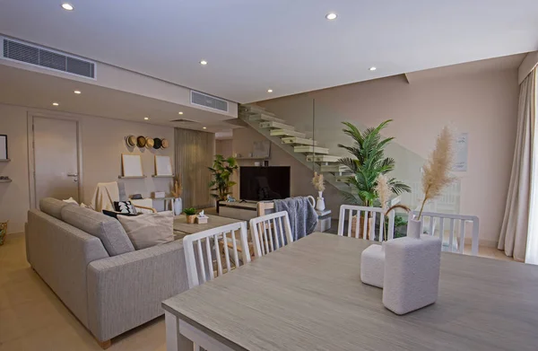 Wohnzimmer Lounge Bereich Luxuriösen Tropischen Urlaub Maisonette Wohnung Show Home — Stockfoto