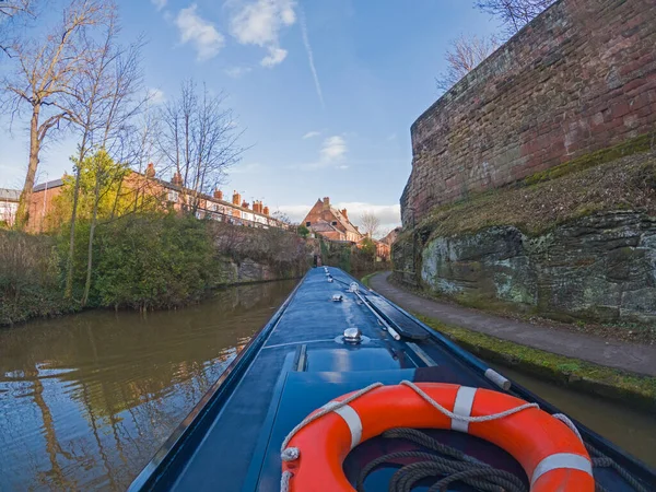 View Narrowboat Traveling English Urban Scenery British Canal Old City — Stock Photo, Image