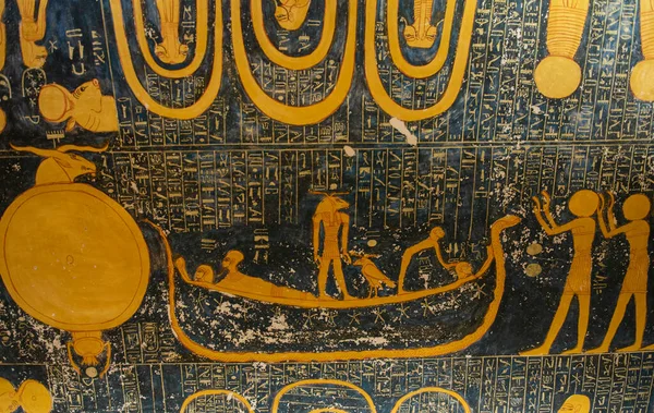 Esculturas Hieroglípicas Parede Antigo Túmulo Egípcio Ramsés Luxor Valley Kings — Fotografia de Stock