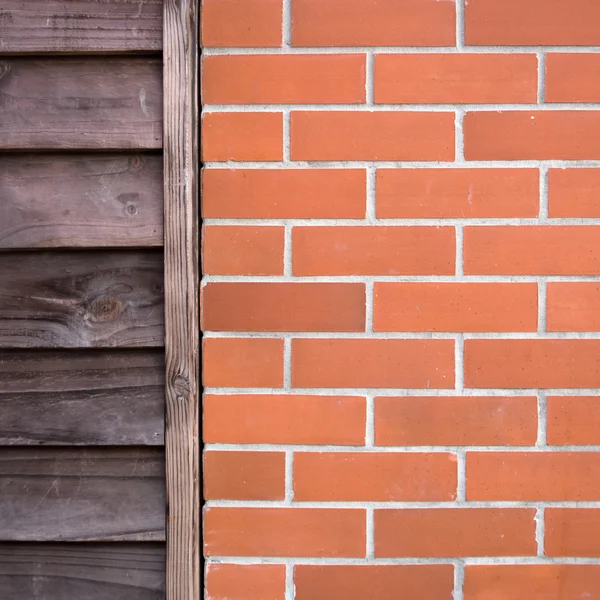 Staré dřevo a cihlová zeď — Stock fotografie