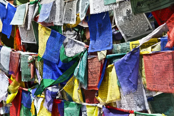 Bandeiras tibetanas — Fotografia de Stock