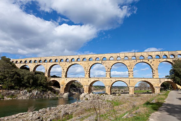 Известный Римский Акведук Юге Франции — стоковое фото