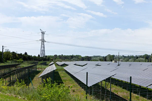 Zonneboerderij Het Zuiden Van Frankrijk — Stockfoto