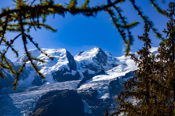 Mont Beyaz Aralık Görünümü — Stok fotoğraf