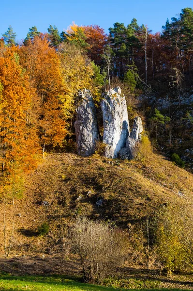 Rocky Formation Far Mor Och Son Mähren Karst Sydmähren Tjeckien — Stockfoto