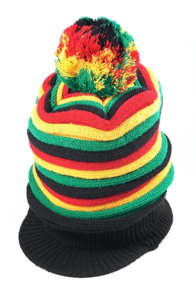 Rastafari hatt isolerad på vit bakgrund — Stockfoto
