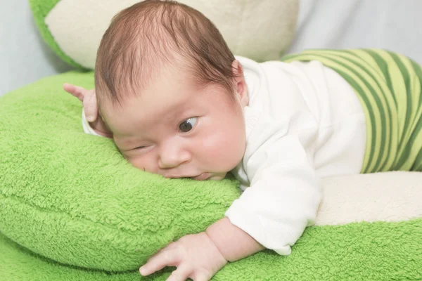 Hermoso bebé pequeño — Foto de Stock