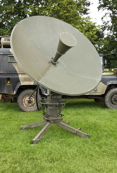 Anteny satelitarnej. — Zdjęcie stockowe