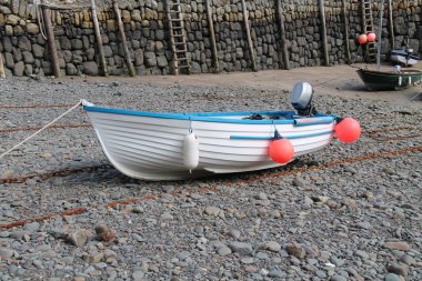 küçük Motorlu tekne.