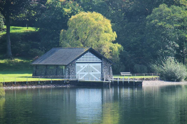 Large Stone Built Boat House Lake Side — 图库照片