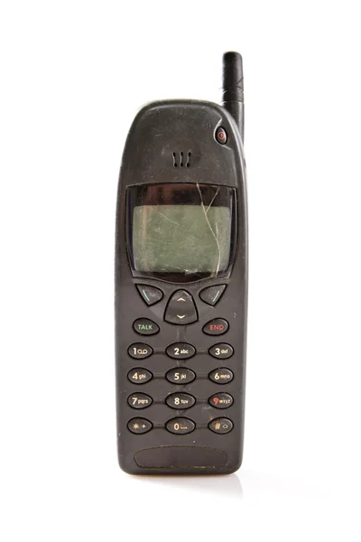 Altes schwarzes Handy isoliert auf weißem Hintergrund. — Stockfoto