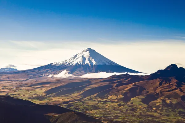 Cotopaxi volcano, Ecuador aerial shot — Stock Photo, Image