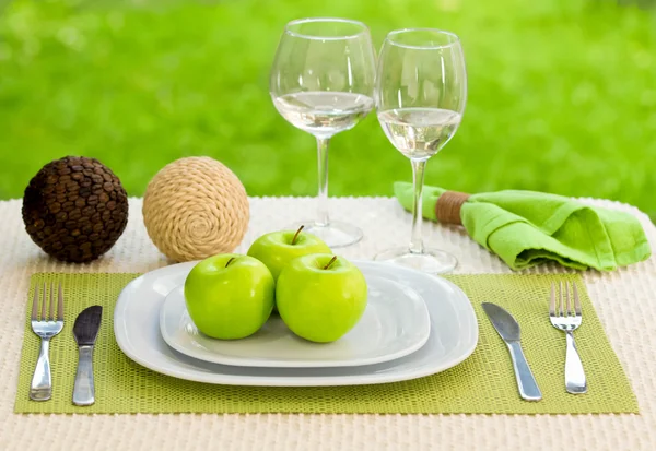 Colazione deliziosa e sana, mela fresca — Foto Stock
