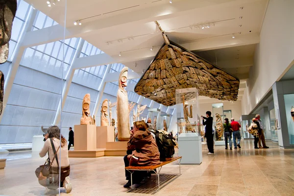 Metropolitan Museum of Art, May 15, 2011 in New York — Stock Photo, Image