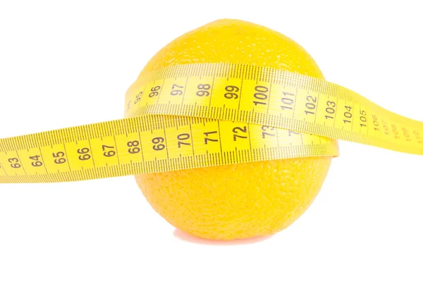Owoc pomarańczowy z pomiarem na białym tle — Zdjęcie stockowe