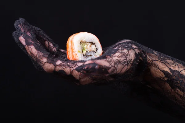 손을 잡고 다채로운 초밥 — 스톡 사진