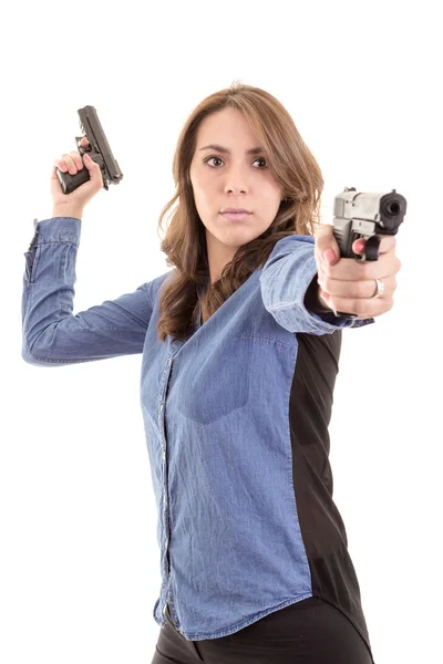 Belleza chica con revólver — Foto de Stock