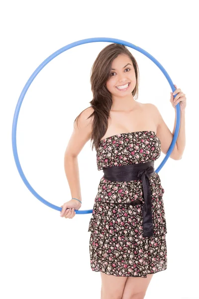 Junge attraktive Frau mit Hula-Hoop-Reifen — Stockfoto