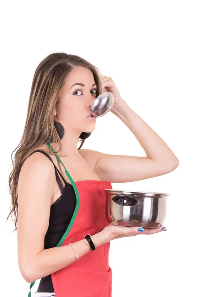 Hinreißend kochende Frau in Schürze — Stockfoto