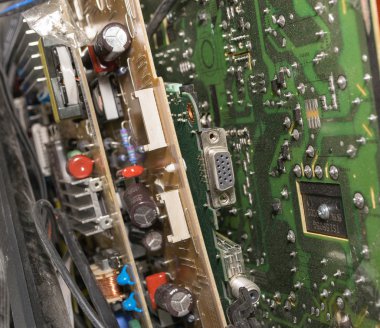atılan eski elektronik cihaz / bilgisayar hurda