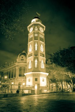 Torre del reloj guayaquil, Ekvator Malecón 2000