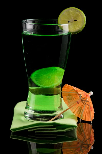 Lemon drink on a dark background — Stock Photo, Image