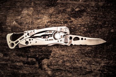 multitool, çok amaçlı araç plyers ve bıçak Renk tonlu