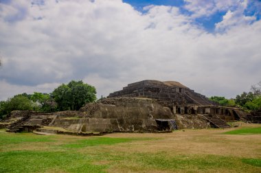 santa ana, el Salvador'da Maya harabelerini tazumal