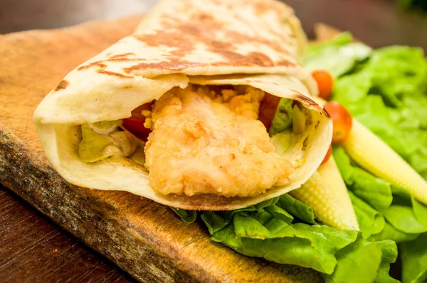 Chicken wrap — Stock Photo, Image