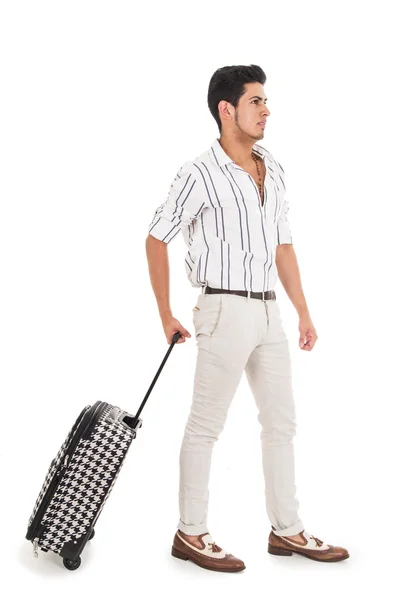 スーツケースの地位を持つ男 — ストック写真